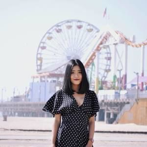 Meet your Posher, Paris